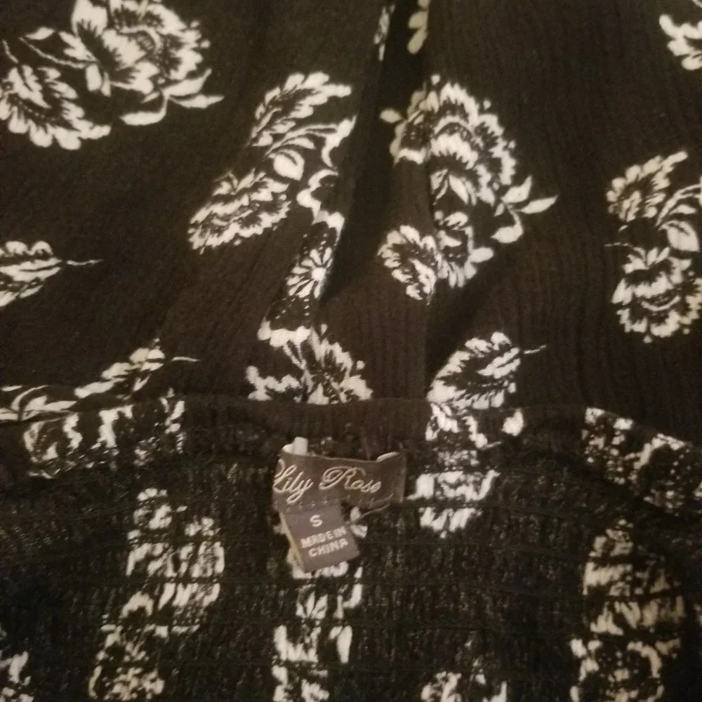 Romper - Picture 2 of 2
